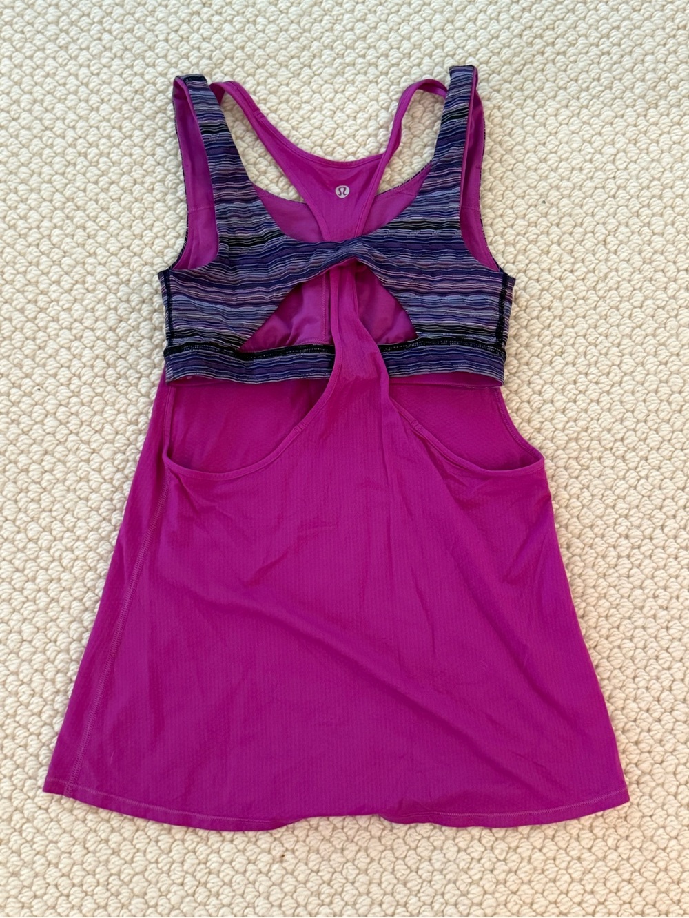 lululemon tank top with built in sports bra - Picture 2 of 4